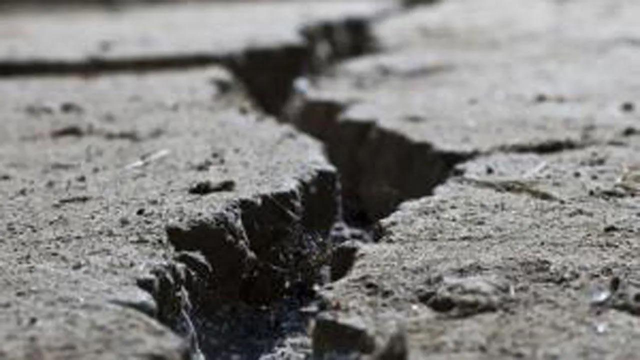 Earthquake with magnitude 6.4 magnitude rocks Nepal
