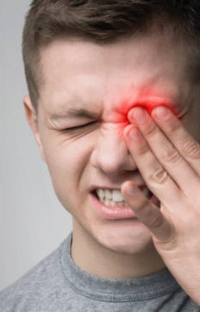 What to do in case of an eye injury?
