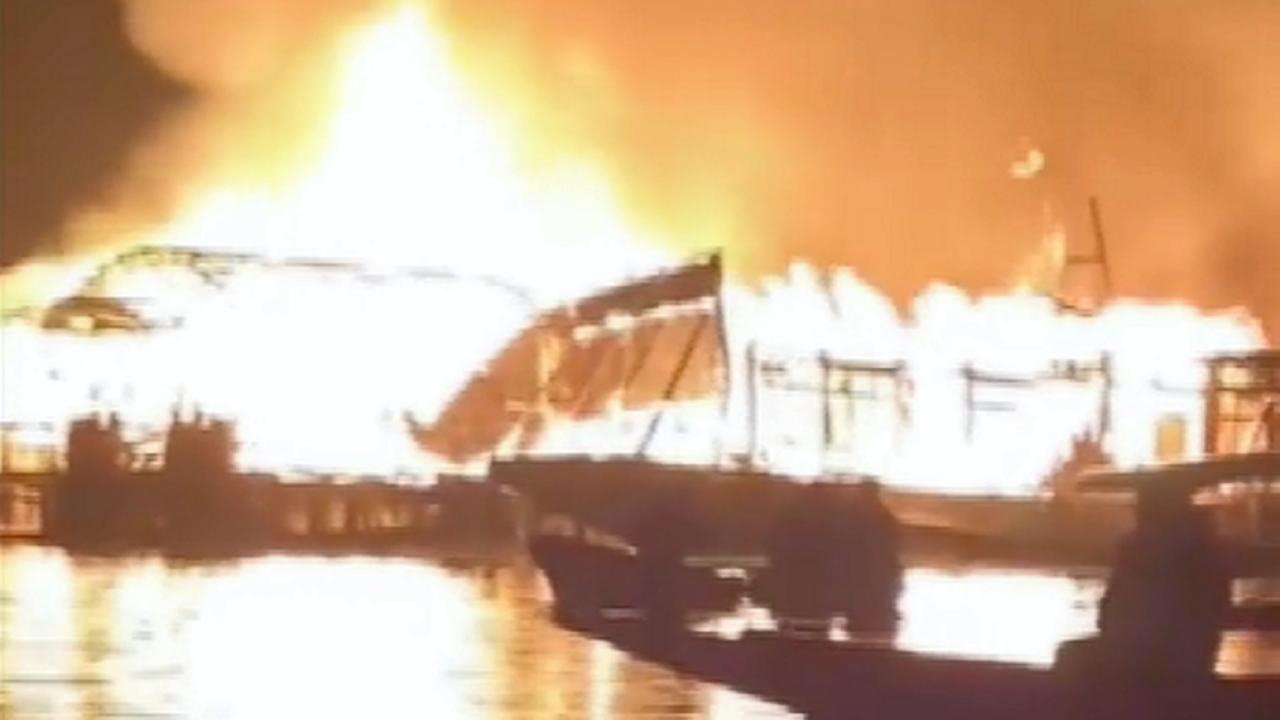 According to an official of the Fire and Emergency Services Department, the fire broke out near Ghat number 9 of Dal Lake at around 5.15 am