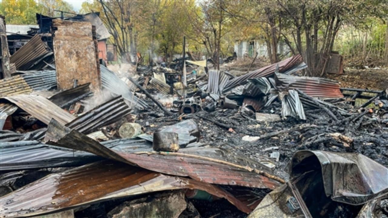 This was the second major fire incident involving houseboats that are anchored on the Dal and the Nigeen lakes. In April 2022, seven houseboats were gutted in a devastating fire on Nigeen Lake, mostly popular among foreign tourists, on the outskirts of the city. However, no one was hurt in the incident.