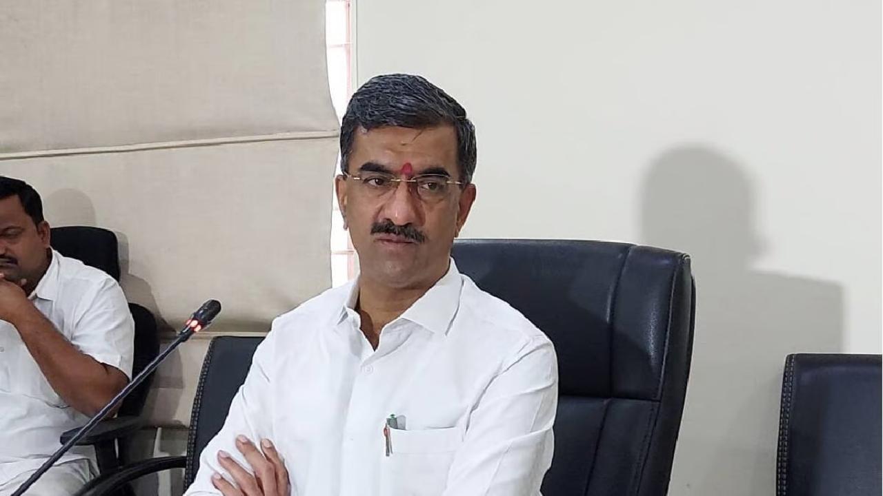 Mumbai: Internal strife in Maharashtra govt alliance over Maratha reservation issue
