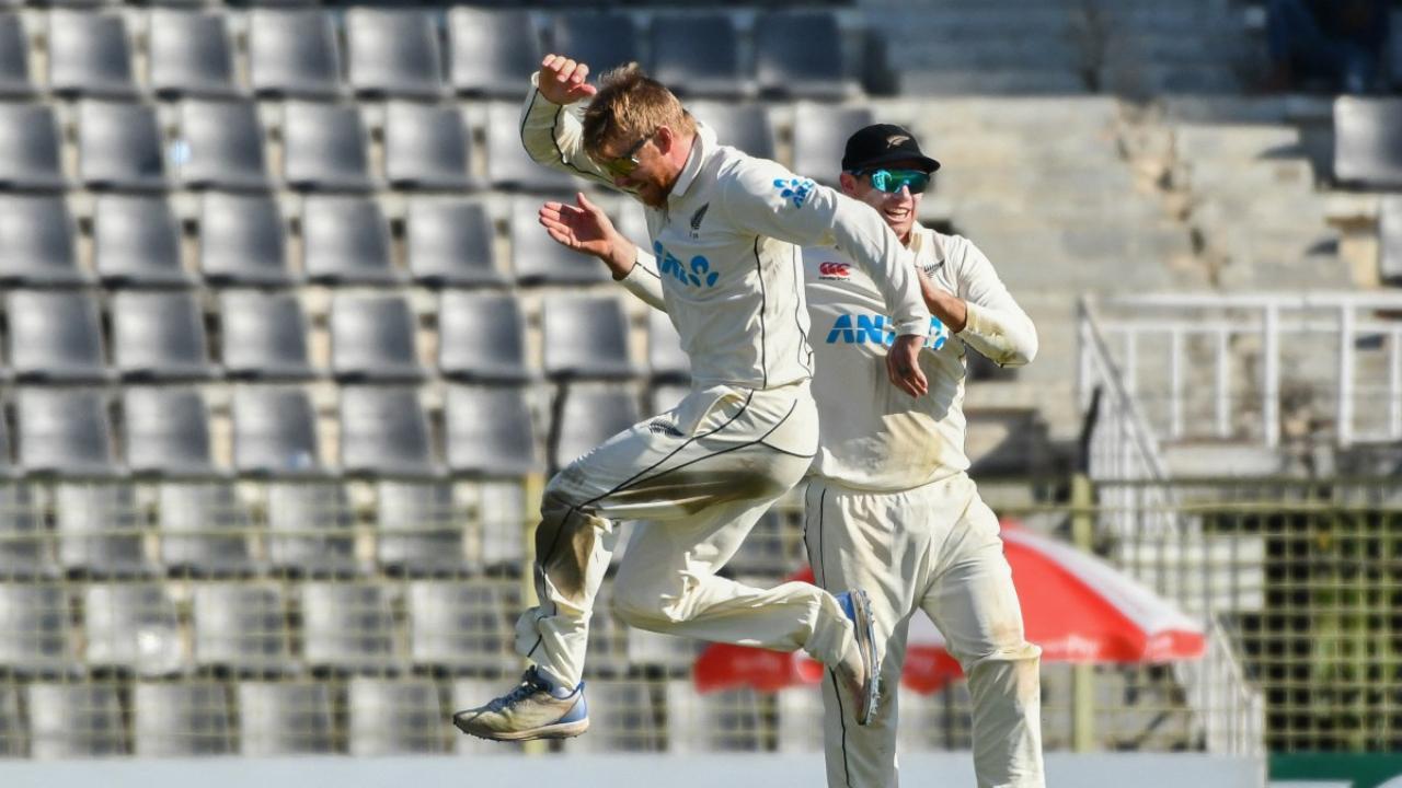Glenn Phillips scalps four as New Zealand restrict Bangladesh to 310 for nine