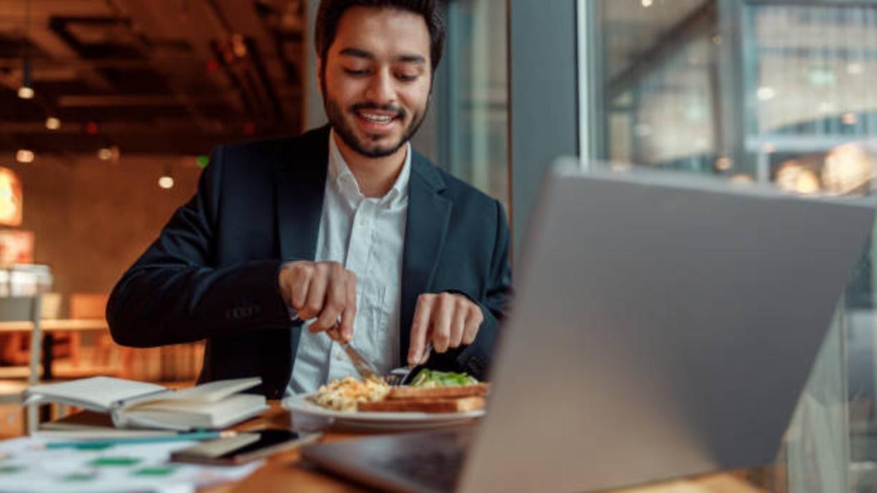 Practise mindful eating. This involves savouring your food and paying attention to your hunger cues. It helps make better food choices and prevent overeating. Allocate a few minutes to step away from your desk and enjoy your meal mindfully. 