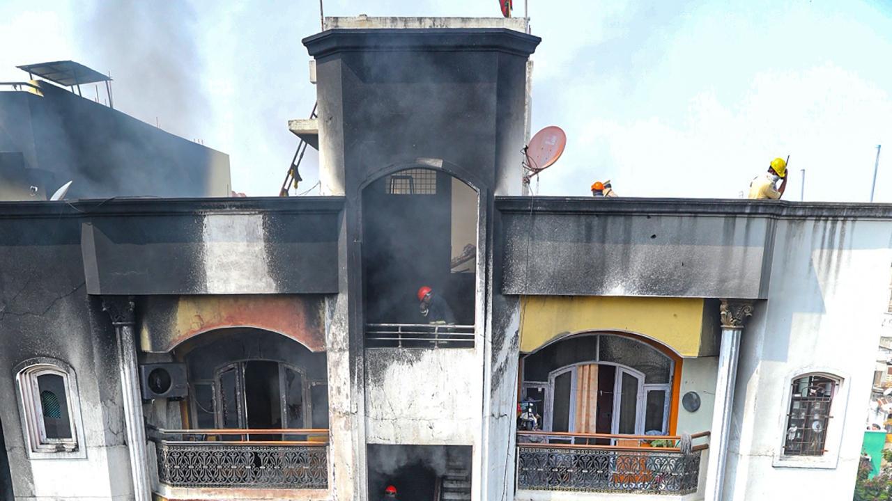 Deputy Commissioner of Police (Central Zone) M Venkateshwarlu said the fire spread rapidly and police and fire personnel evacuated the families from the building