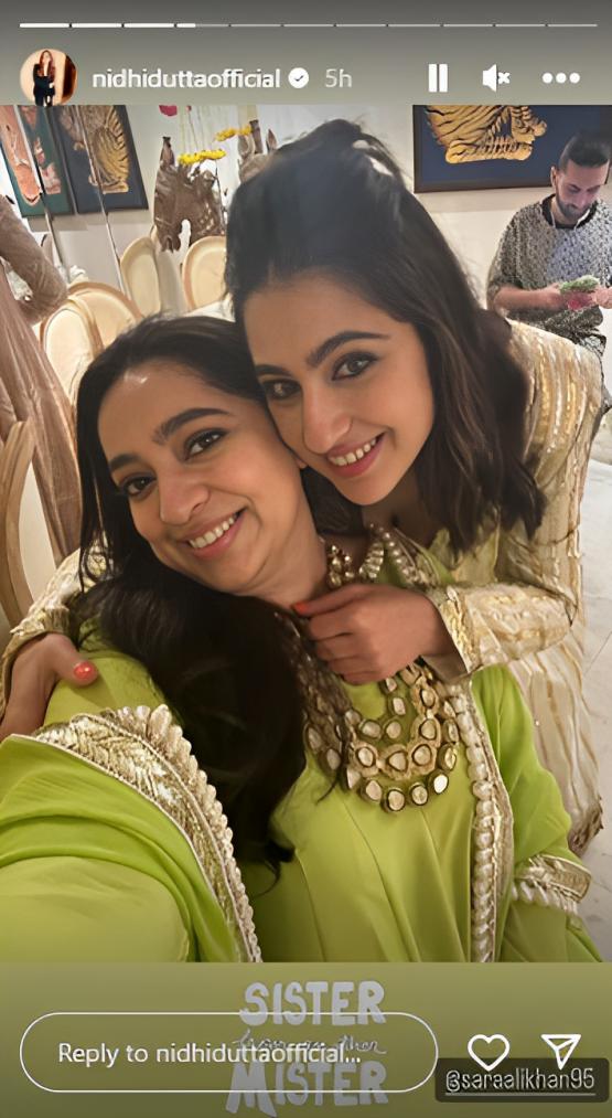 She clicked a picture with Sara Ali Khan and we love to see how gorgeous the two look