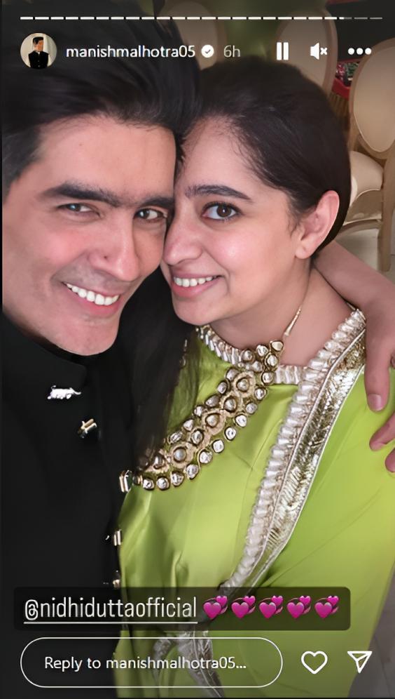 Manish Malhotra clicked a picture with Nidhi. The two looked in the most festive spirit