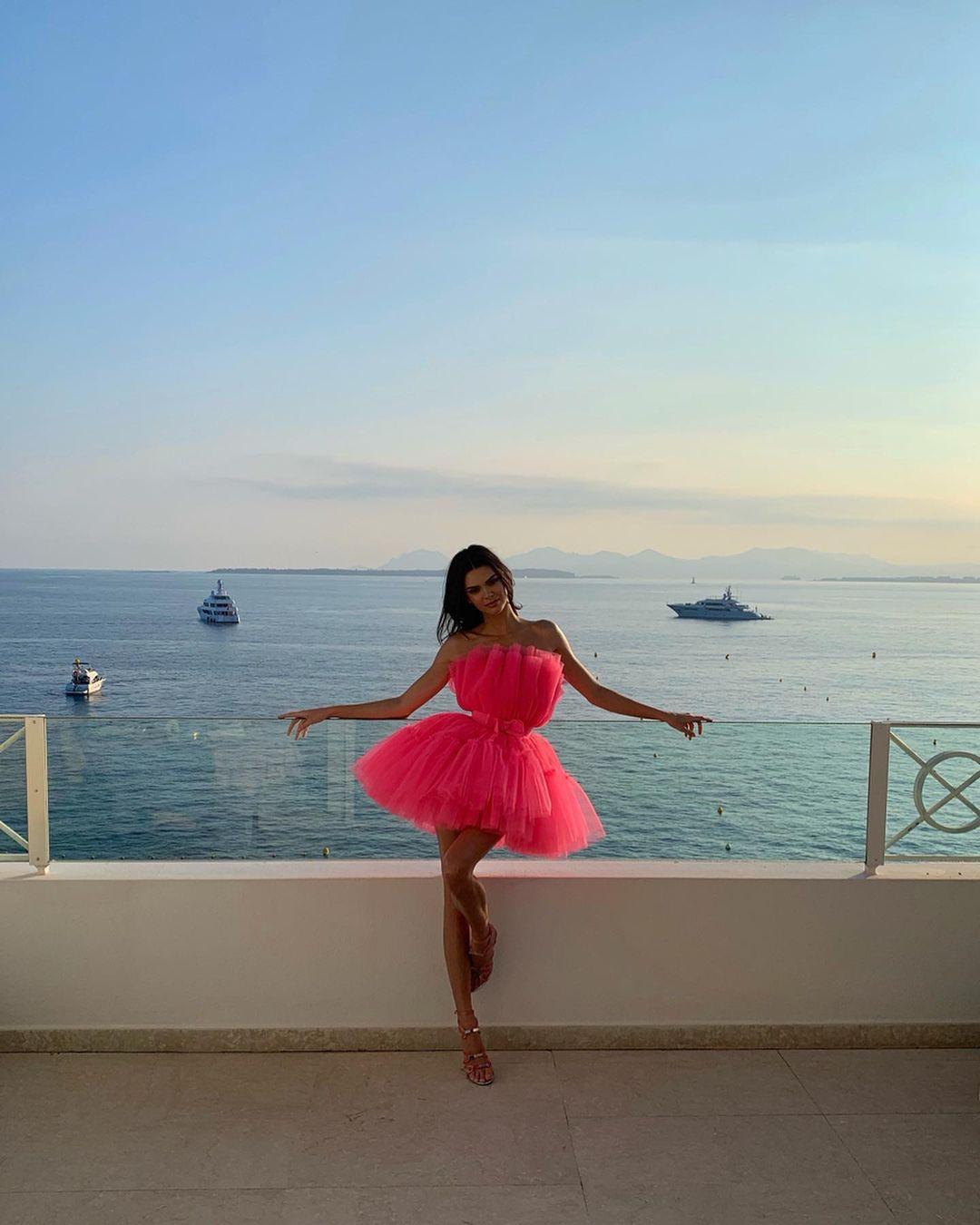 Who can forget this pink marvel? Kendall brought the 'Barbie' fever to the forefront before it became a Global sensation. This dress flew off store everywhere!