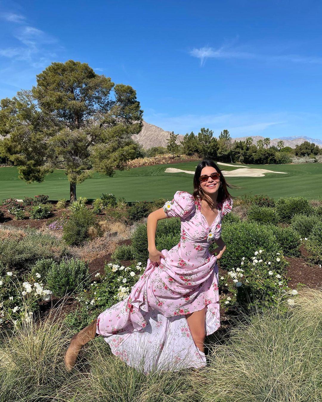 Kendall Jenner's summer dress is quite iconic. The dress featured a gorgeous flower print, puffed sleeves and beautiful 3D daisy details