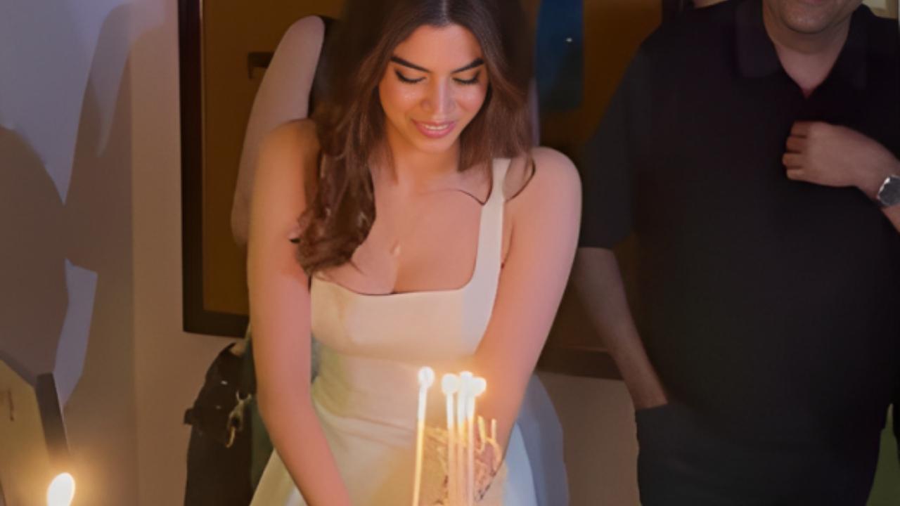 Khushi Kapoor Birthday 2023: The chic starlet rings in 23rd birthday with Boney Kapoor, Anushla Kapoor, and others!