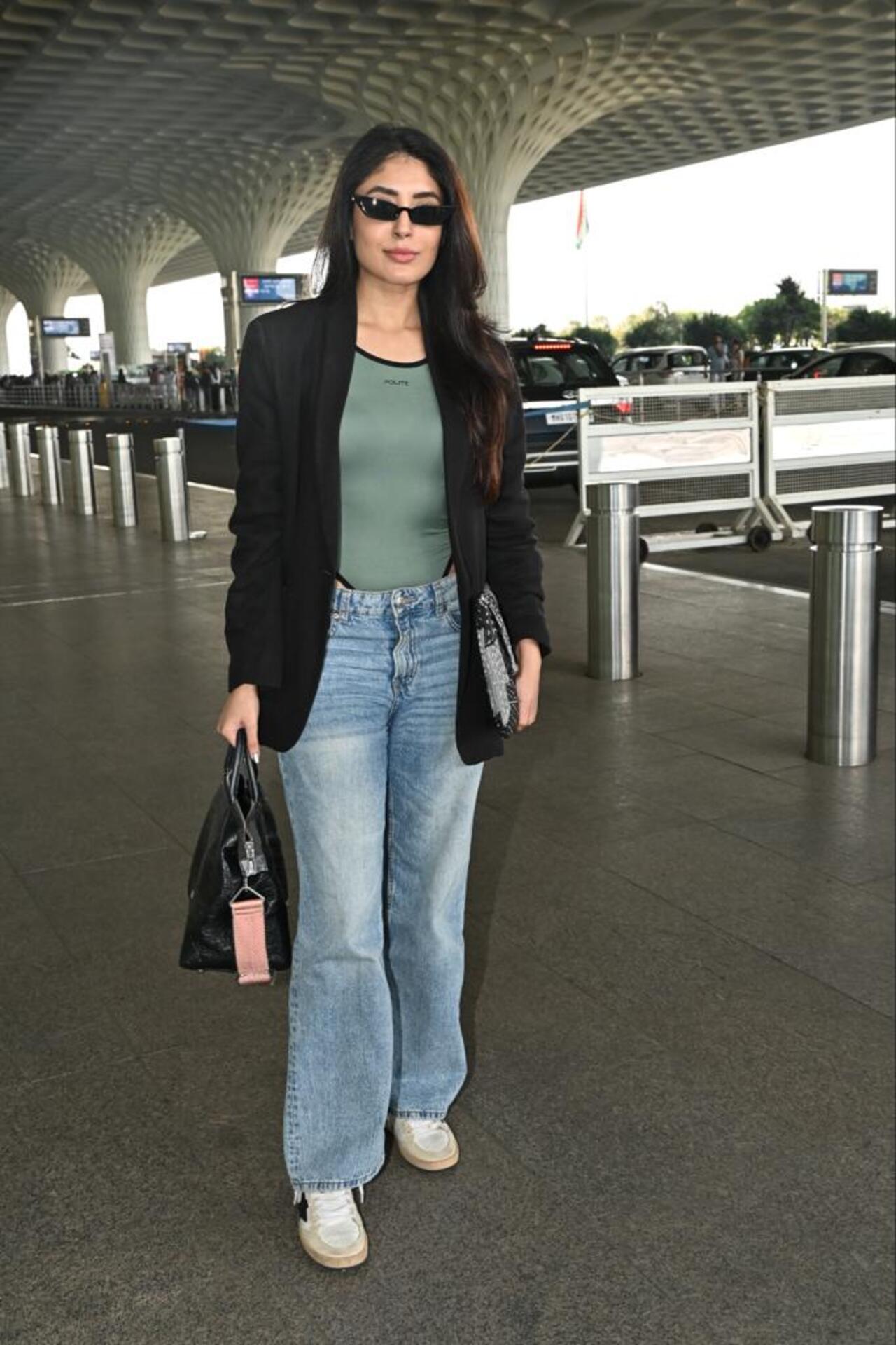 Kritika Kamra was at the airport