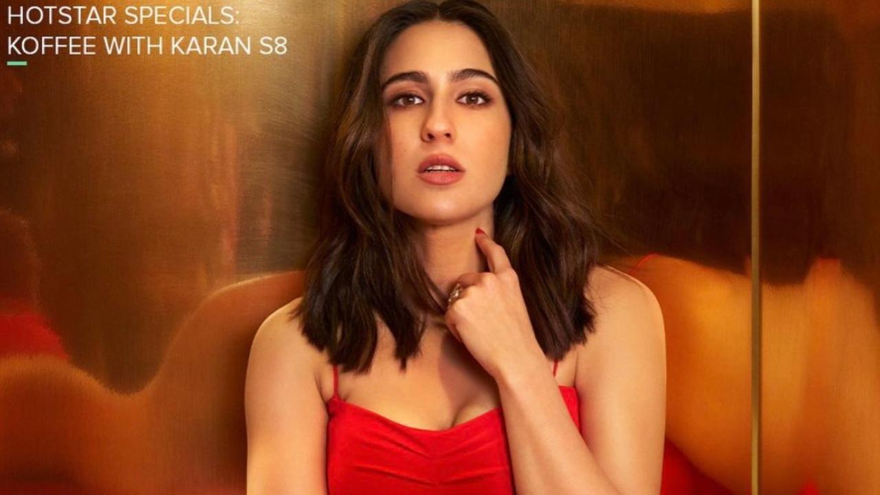 Ananya revealed Sara took her to the Chowpatty at 3 am after a party. Recalling the incident, she said Sara got out of the car and told the cop, 