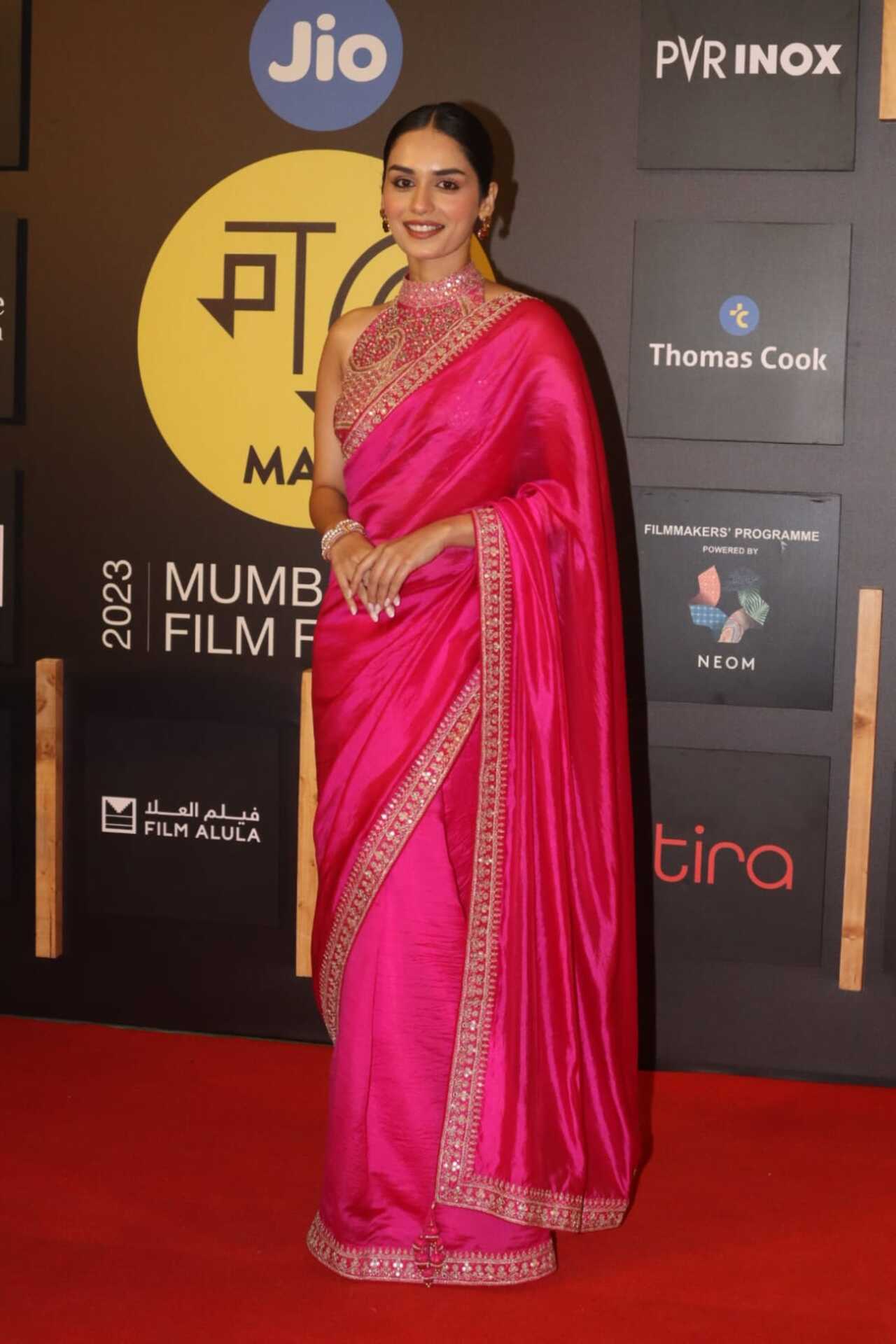 Manushi Chhillar looked absolutely stunning in this pink saree with matching jewellery