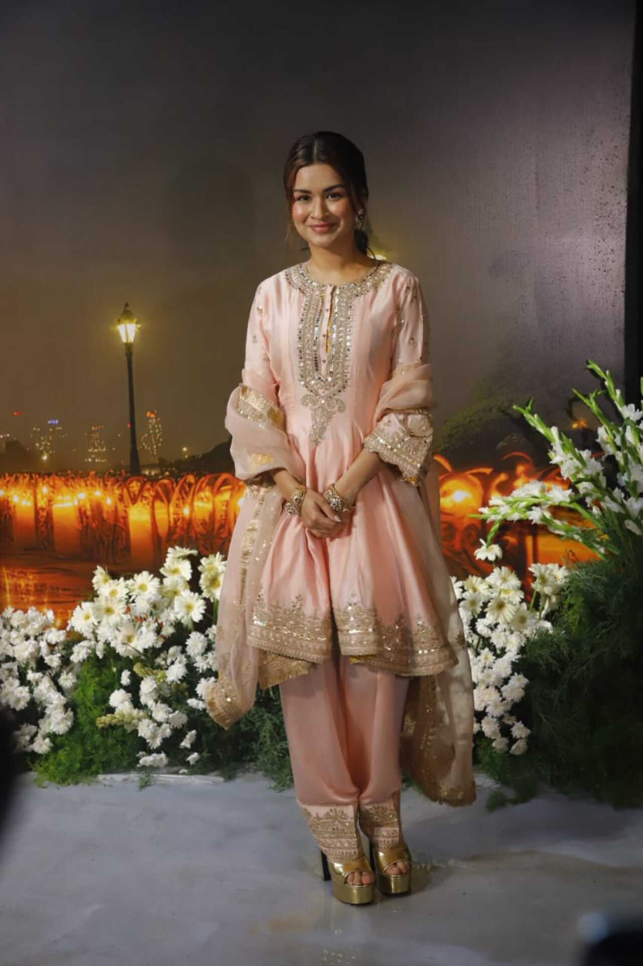 Avneet Kaur arrived in a baby pink suit