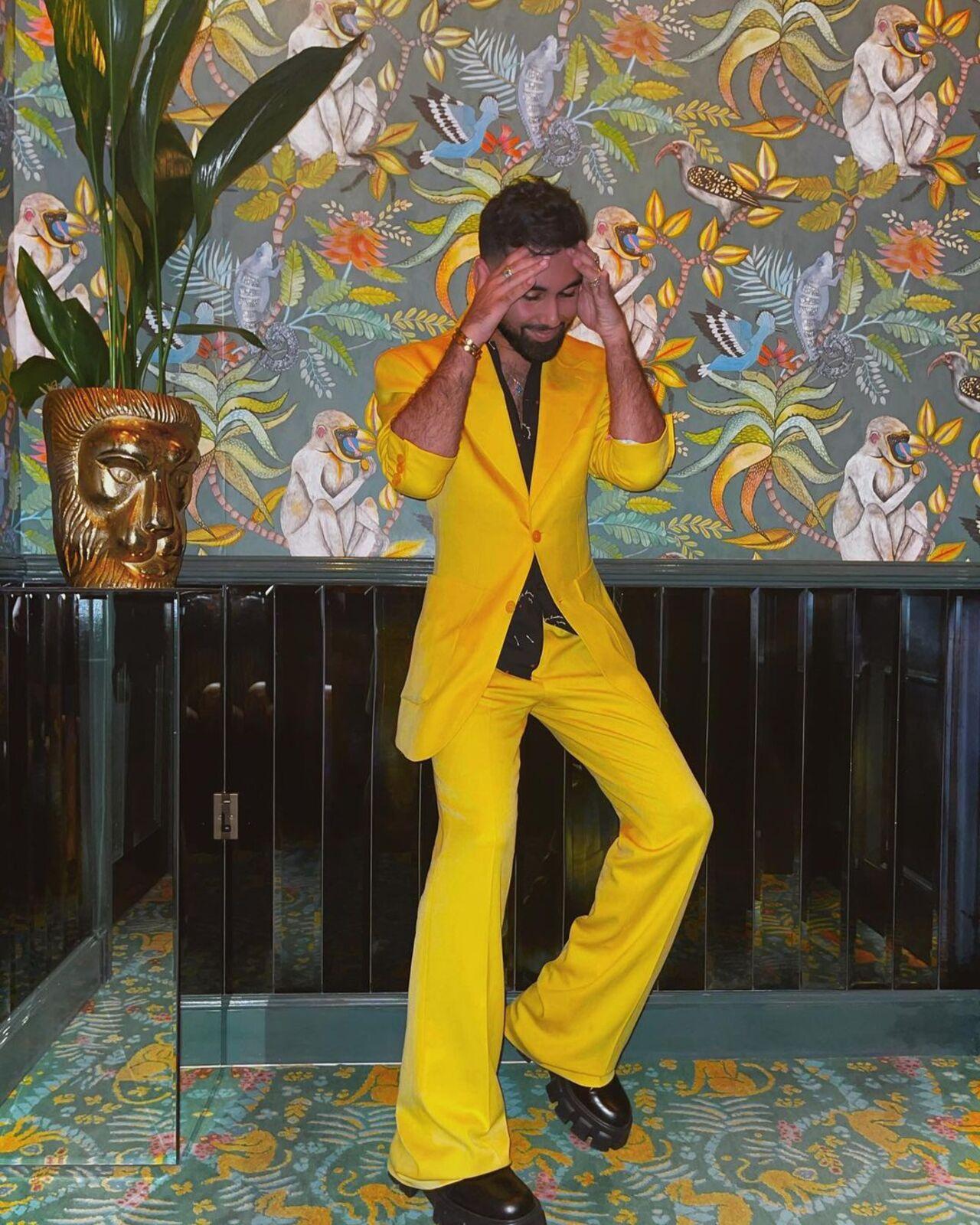 Orry's wardrobe is sure filled with colours and he knows how to pull it off. This yellow suit, a reminder of Jim Carrey's look from The Mask, is perfect for your sunny mood