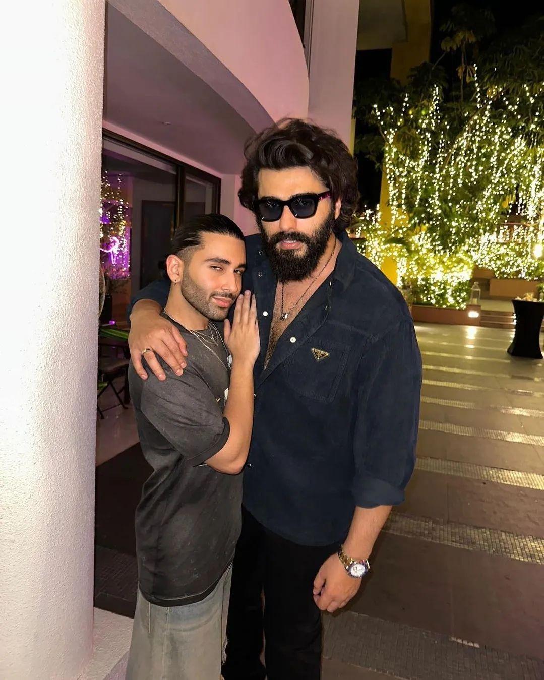 Arjun Kapoor and Orry look adorable in this picture
