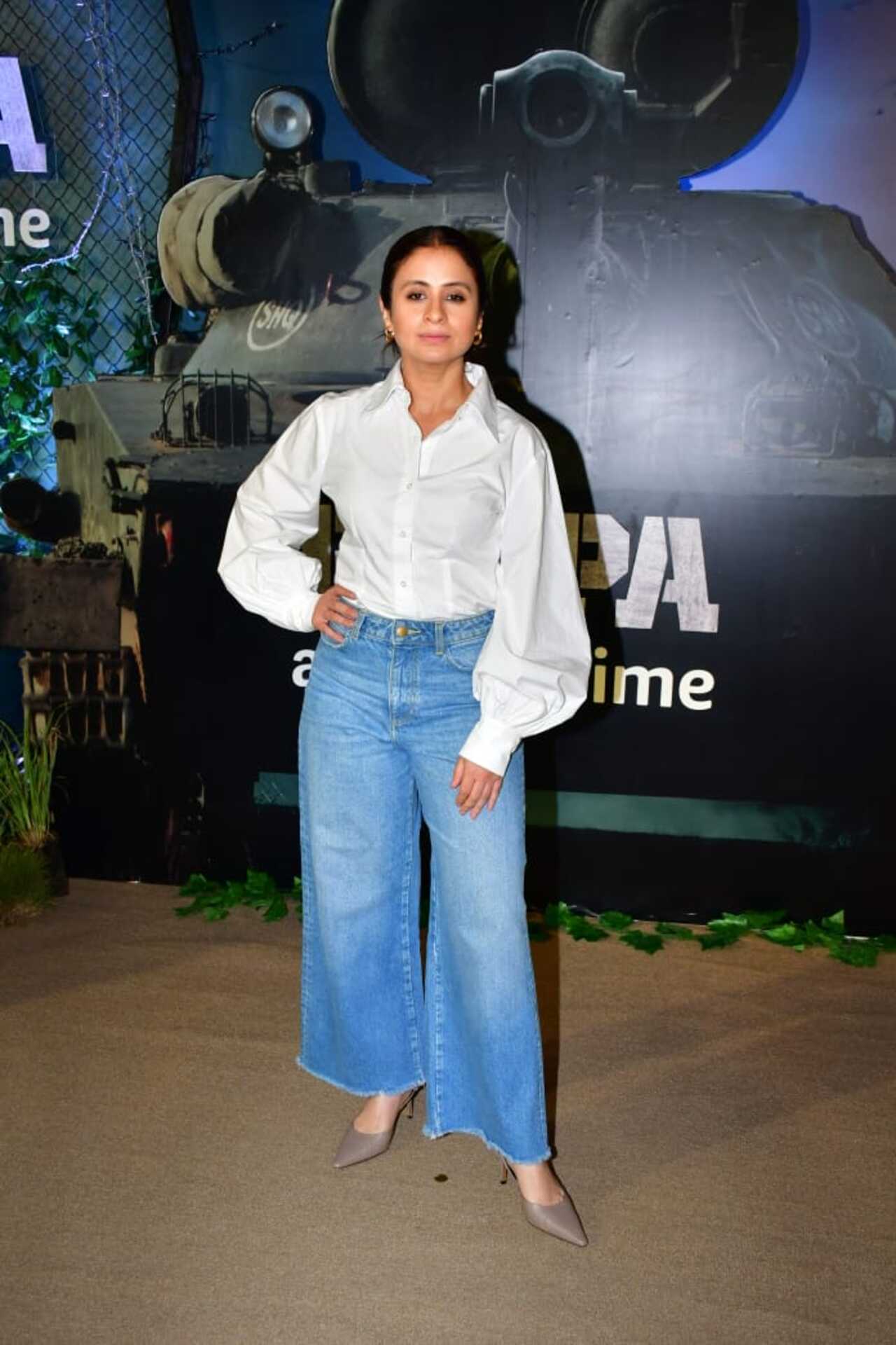 Rasika Dugal posed for the paparazzi at the screening of Pippa