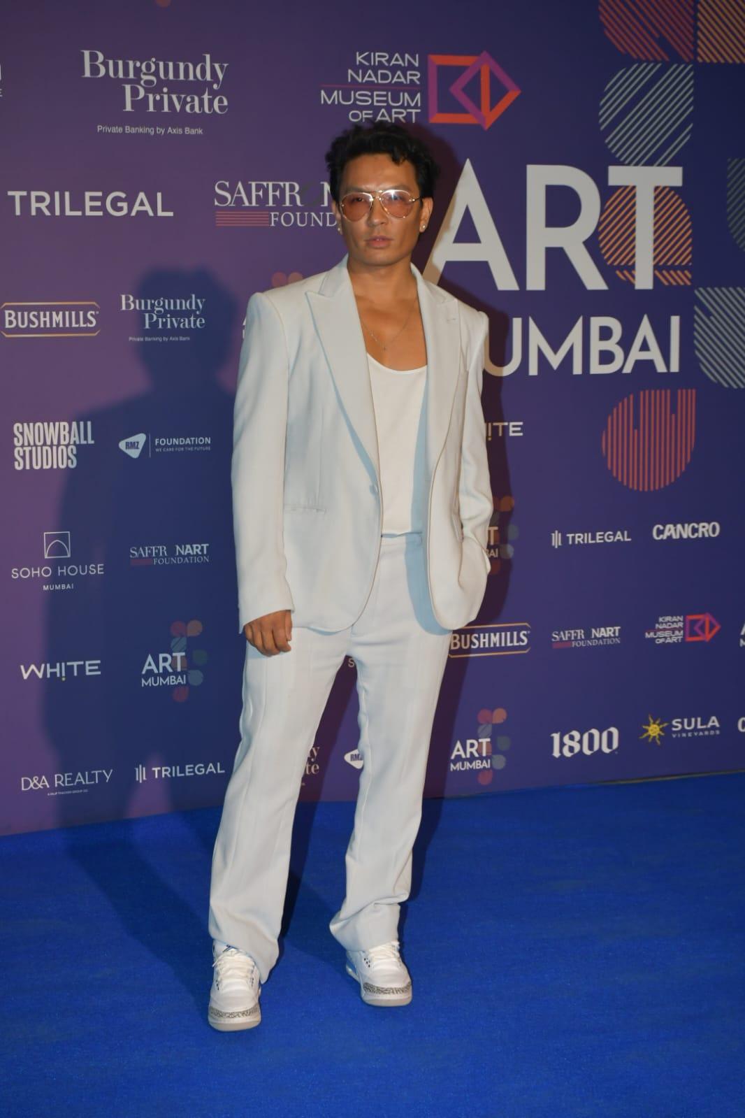 Fashion maestro, Prabul Gurang showed up at the event looking like a vision in white