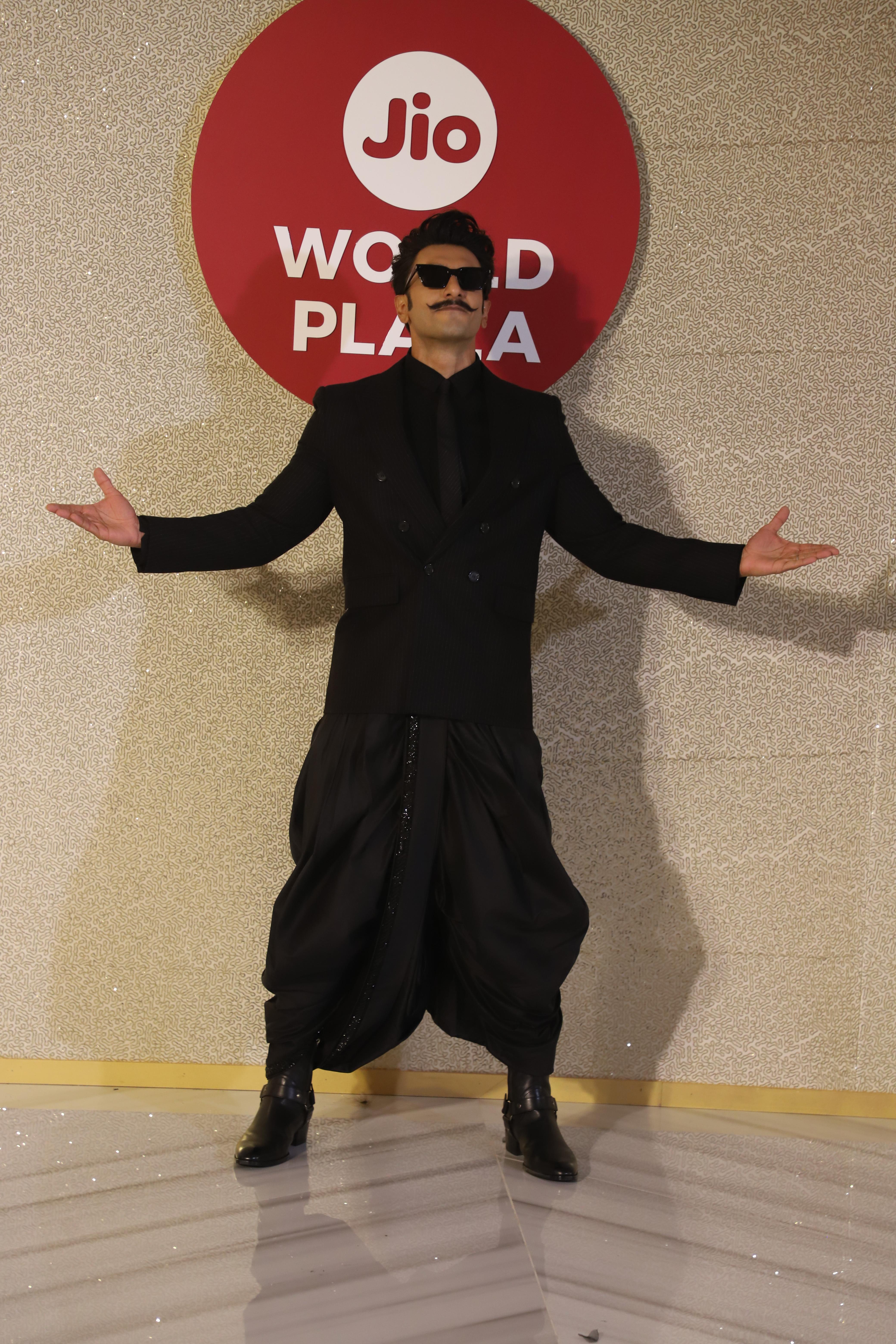 The actor wore a suit top which he paired with black dhoti pants. The actor complemented his outfit with black sunnies