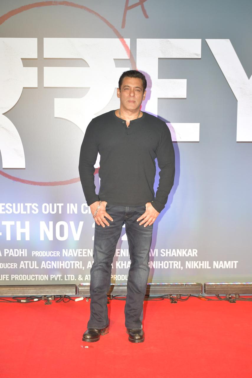 Salman Khan showed up to shower support on his dear niece