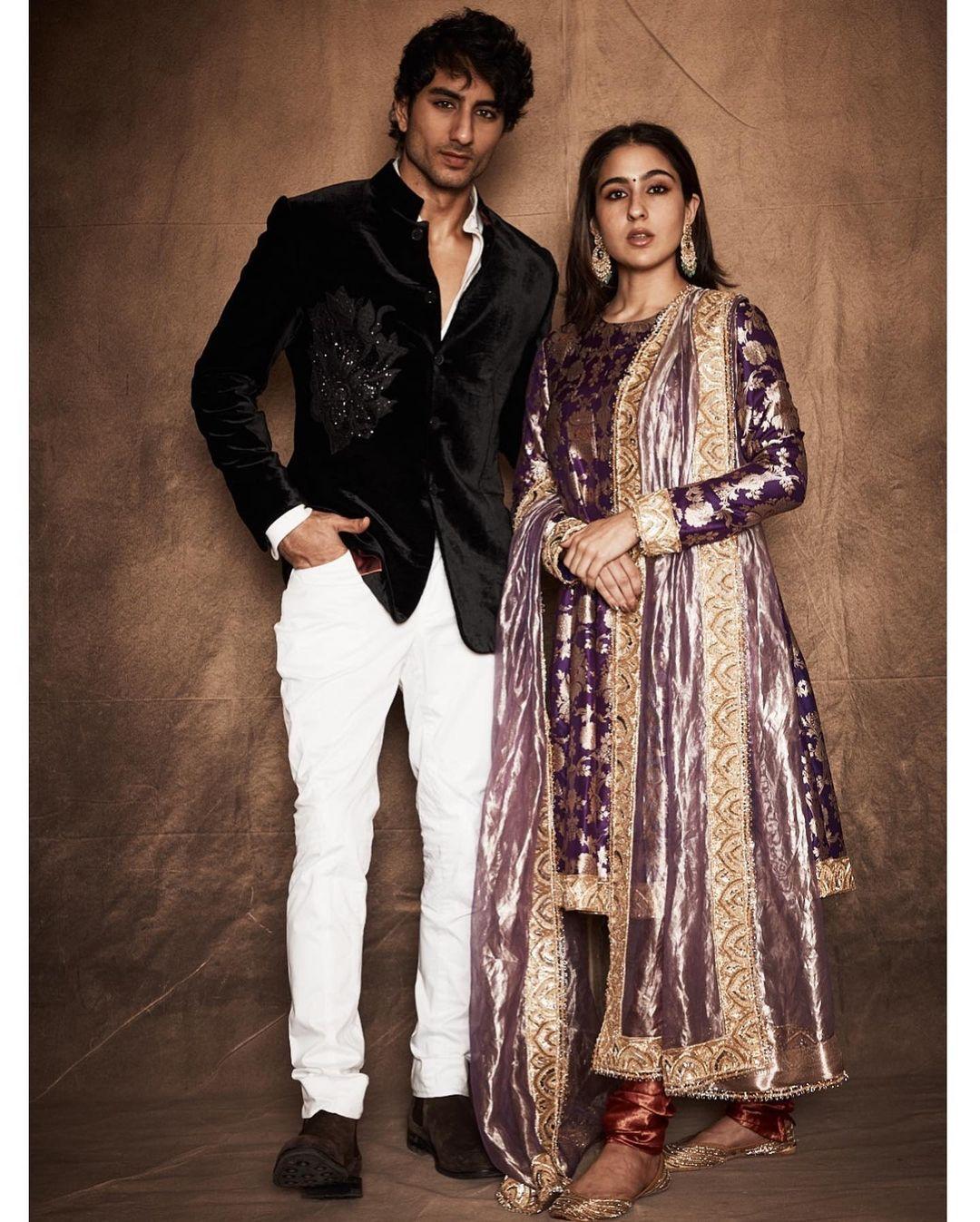 This Diwali was fun wali for the duo as Sara Ali Khan and Ibrahim Ali Khan enjoyed with their extended family. For the special occasion, Sara wore a stunning purple colour kurta set and Ibrahim complemented her in a black and white traditional attire 