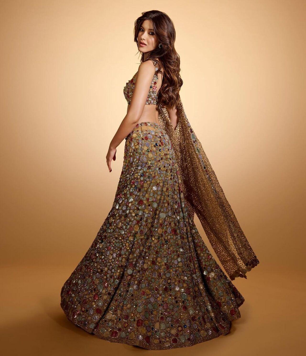 Shanaya Kapoor looked stunning in a golden embellished lehenga for a Diwali party. The upcoming actress upped the glam level