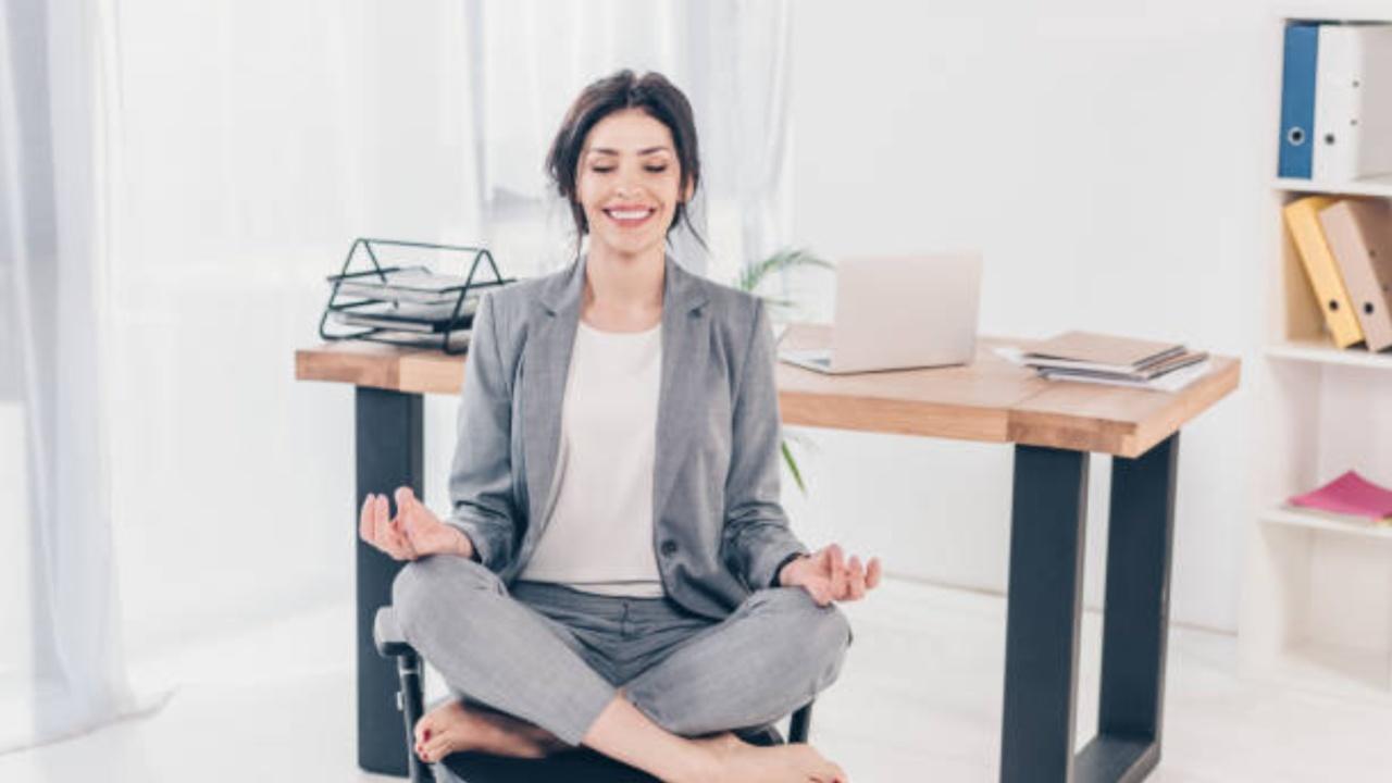 In case you are someone who feels sleepy post-lunch, try to do small bursts of activity such as taking the stairs instead of the elevator or doing some desk exercises, which can also combat drowsiness. Taking a few minutes to meditate, focus on deep breathing, or simply relax and clear the mind can rejuvenate energy levels and improve mental clarity.
Photo Courtesy: iStock