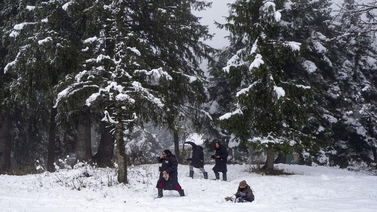 They said the plains in Kulgam and Budgam also received light snowfall, they added. Most other areas in the plains of the valley were lashed by rains. The inclement weather led to the closure of vital roads connecting various far-off places with Srinagar as well as national highways connecting the valley with the rest of the country, the officials said.