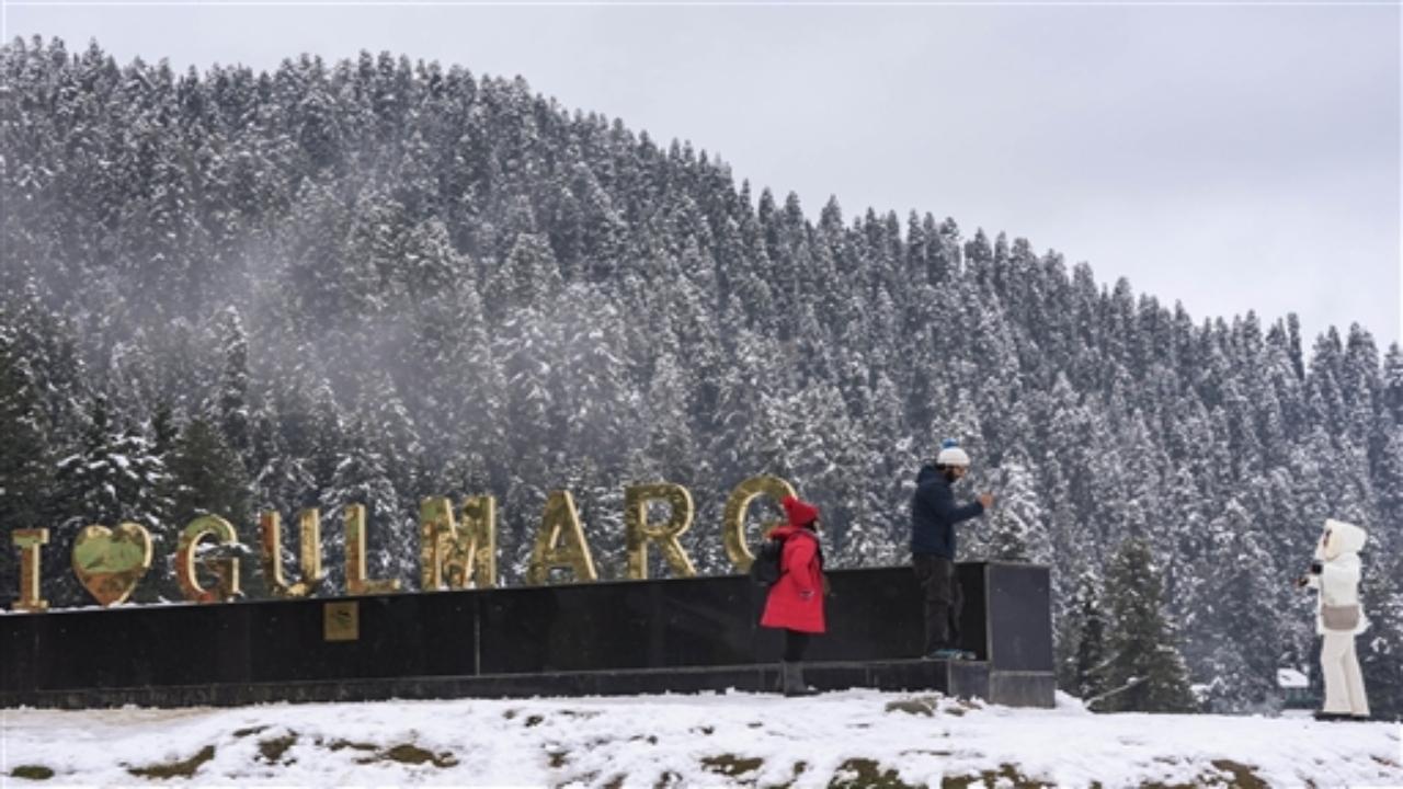 Many areas, especially the higher reaches, of Kashmir received snowfall while rains lashed the plains on Friday, leading to the closure of national highways connecting the valley with the rest of the country