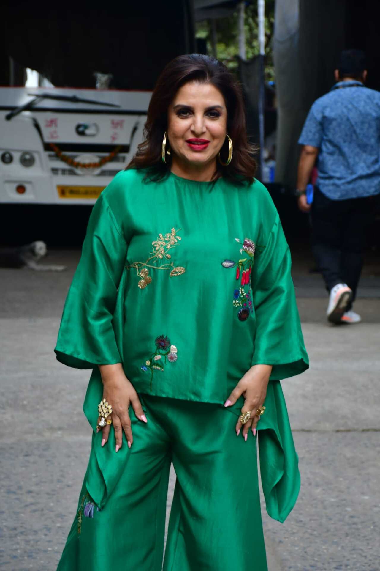 Farah Khan spotted in a green attire on the sets of Jhalak Dikhhla Jaa