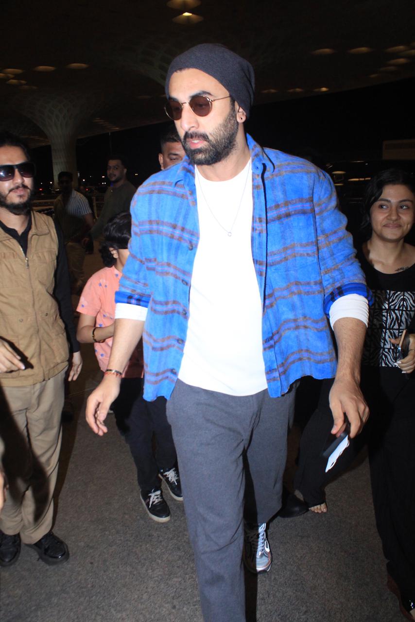 Ranbir Kapoor, who is currently busy promoting his upcoming film ANimal, was clicked at the airport