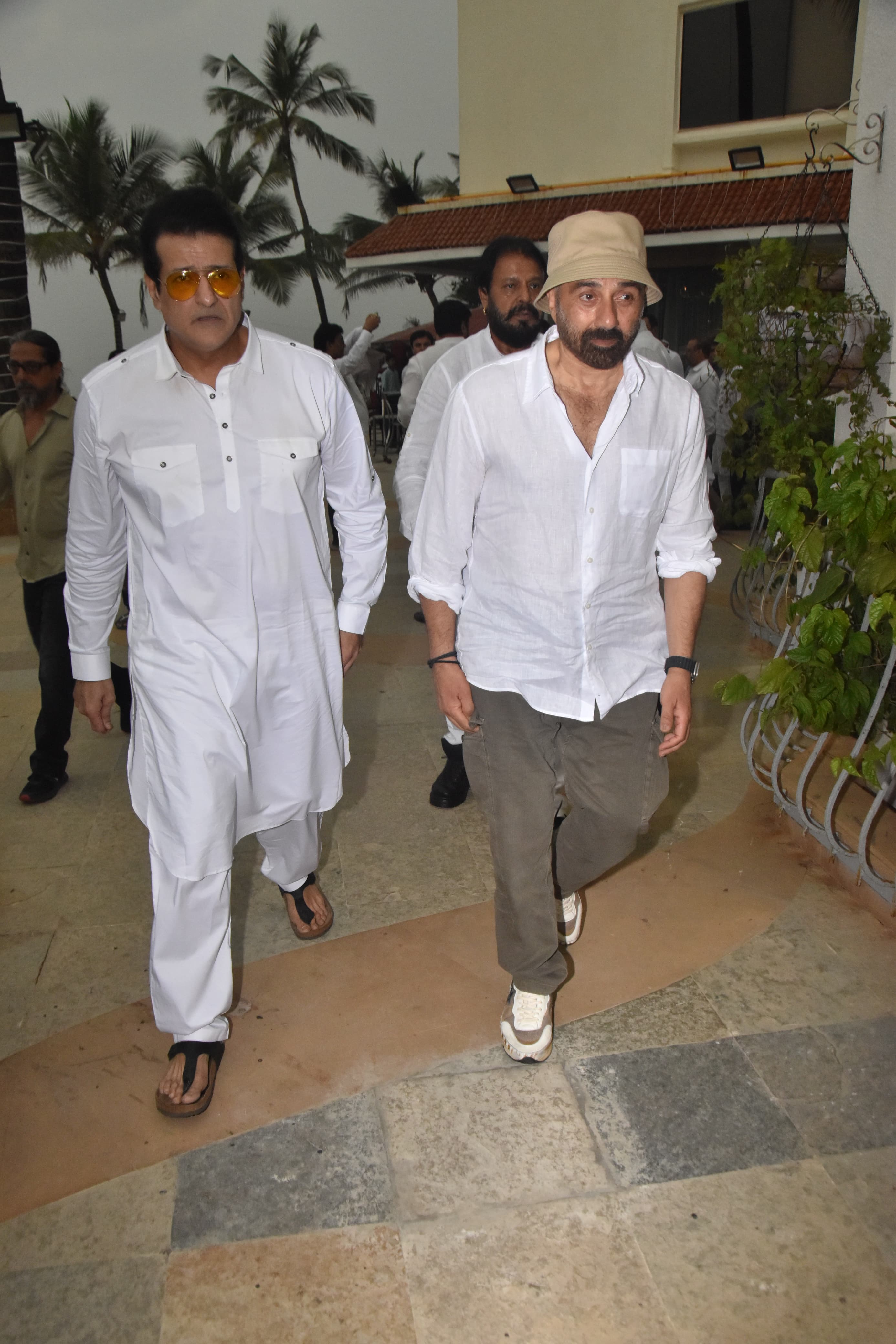Sunny Deol reached at Rajkummar Kohli's prayer meet