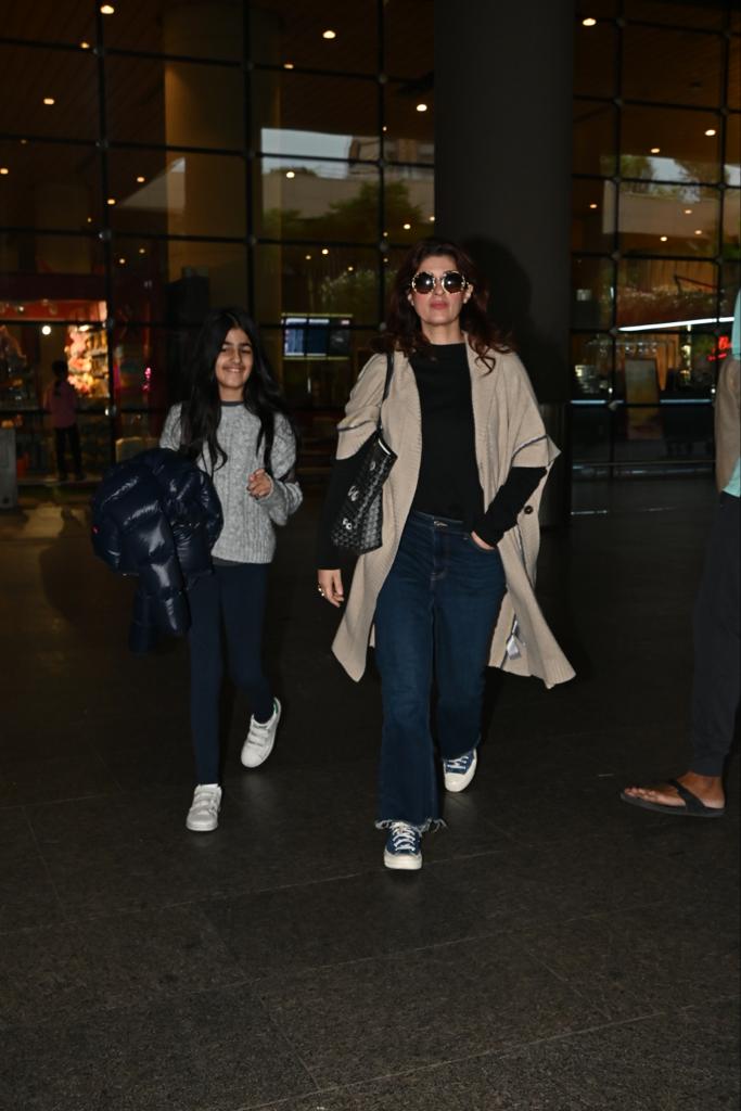 Twinkle Khanna was clicked with her kid as she arrived in the city