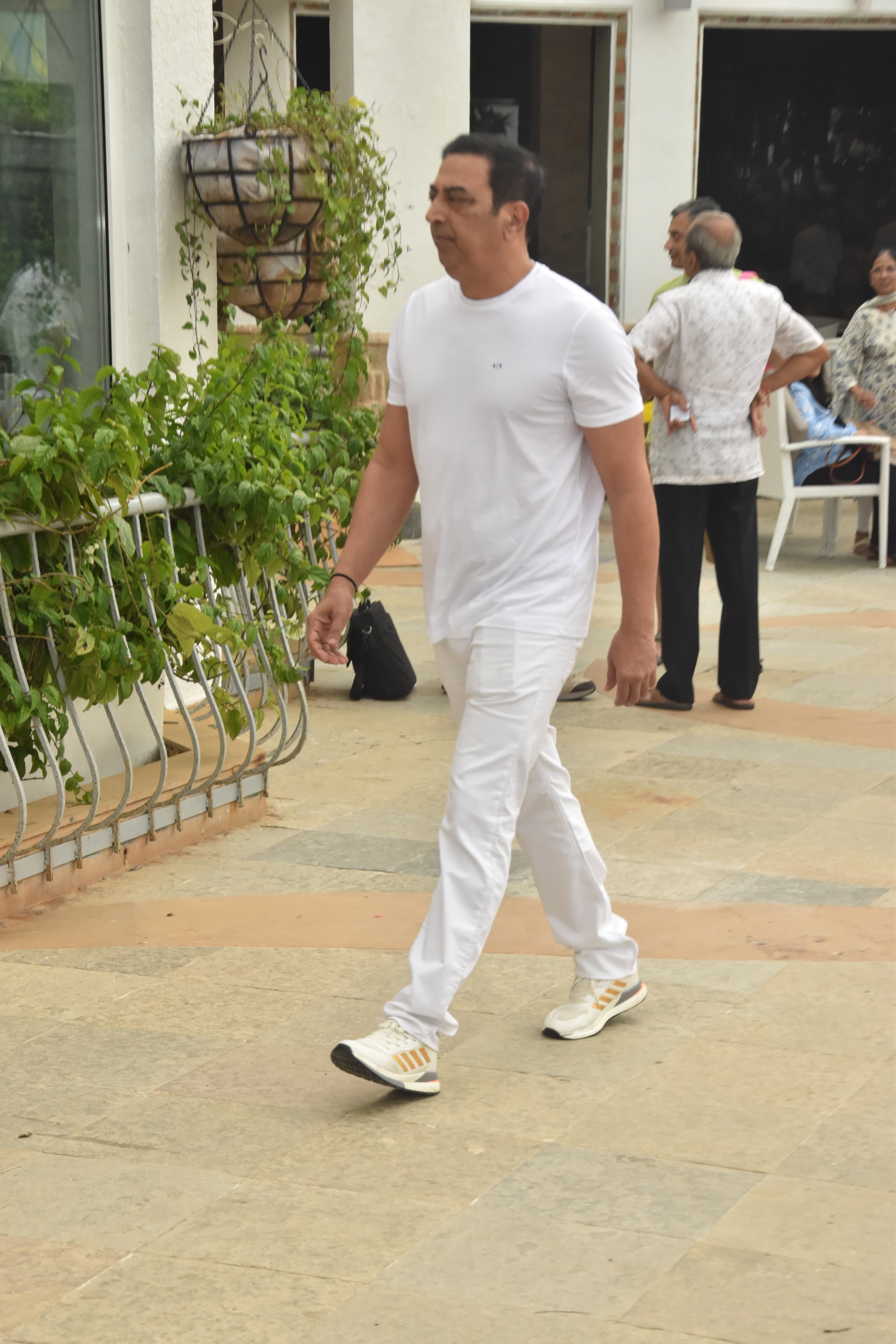 Vindu Dara Singh came to extend his condolences at Rajkummar Kohli's Chautha