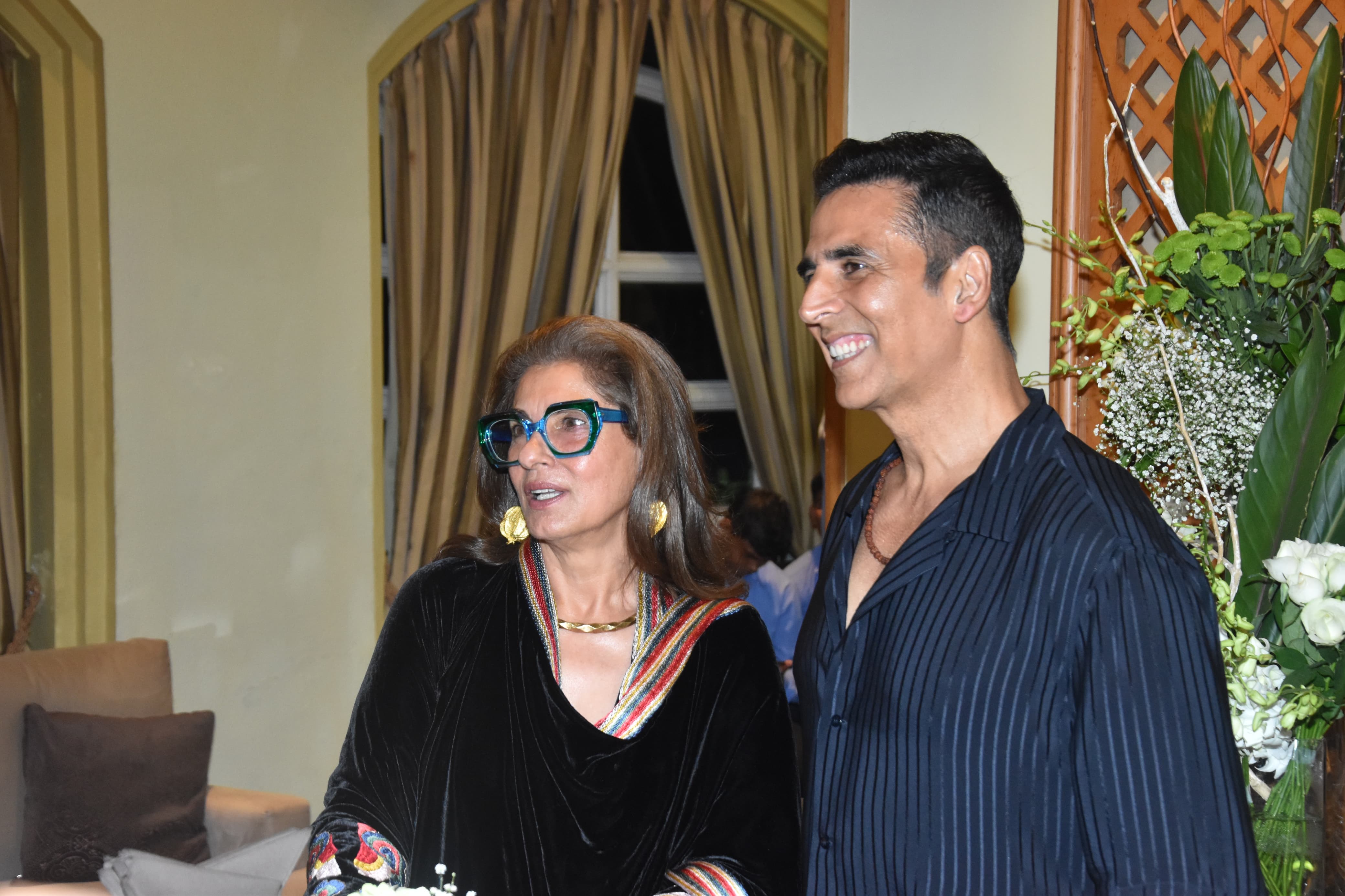 Dimple Kapadia and Akshay Kumar posed together as they were snapped 