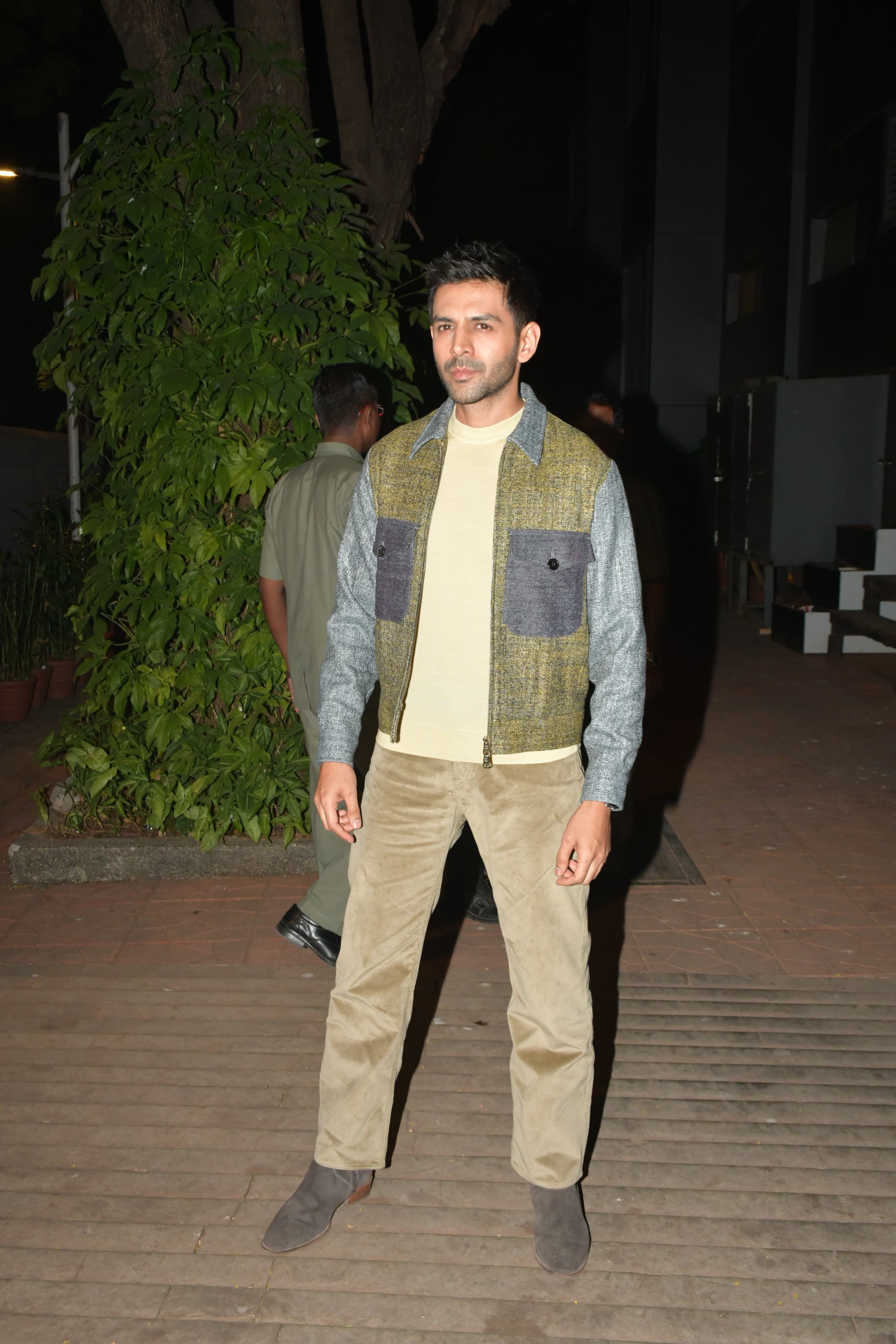 Kartik Aaryan was clicked in the city