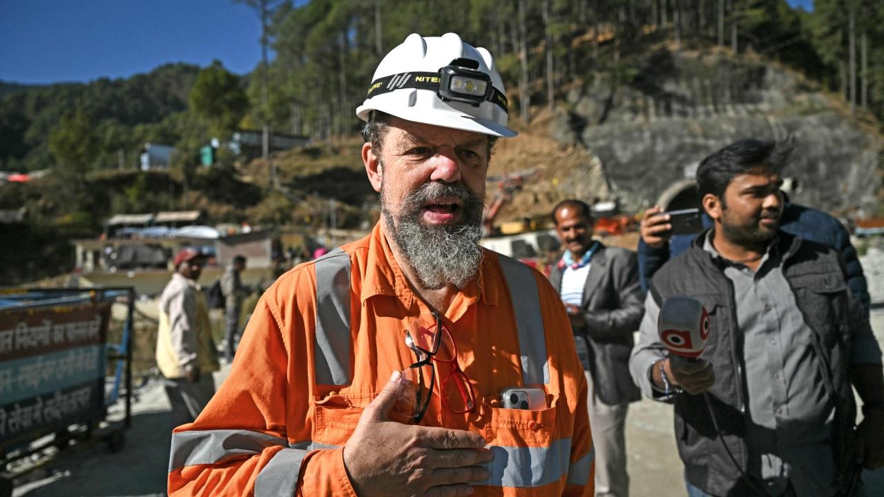 Apart from resuming this operation, which involves inserting sections of a steel pipe as the machine drills through, rescue agencies have begun work on a bunch of alternative plans