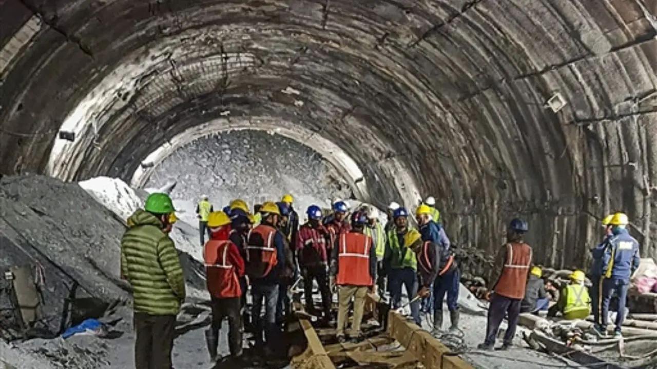 Silkyara tunnel: Pipes reach 52 metres, breakthrough point at 57 metres, says CM