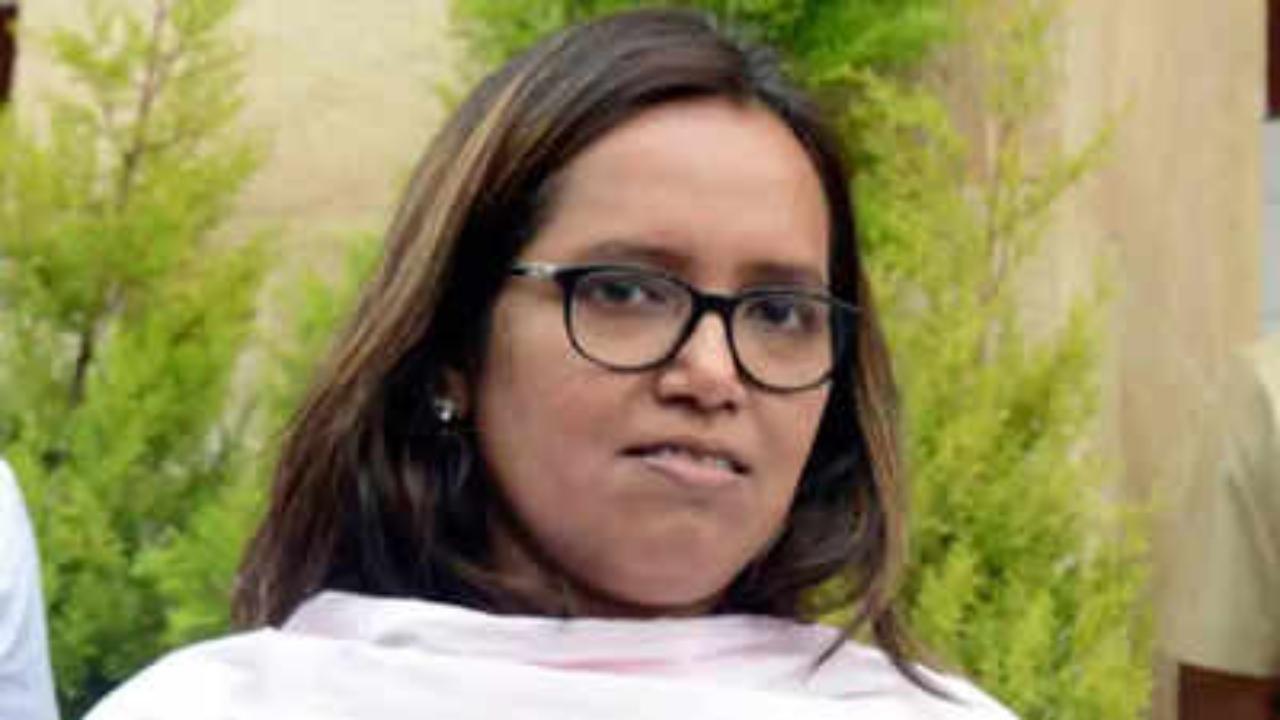 Declare public holiday in Mumbai on December 6: Varsha Gaikwad writes to Maharashtra CM