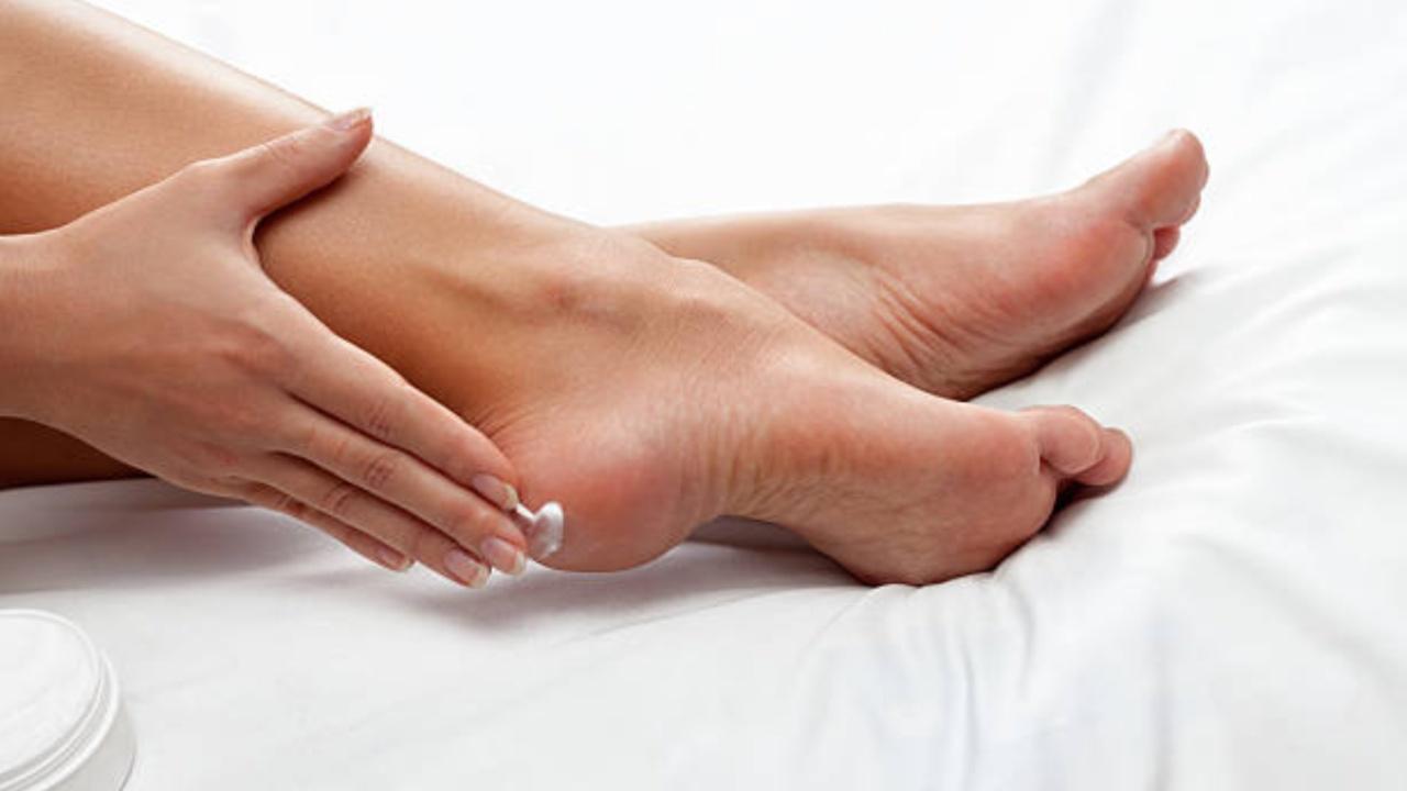 Using hand and foot cream containing four to 10 per cent urea can prevent rough and cracked hands and feet. Before applying the creams, one can dip the feet in warm water and then cover them with socks.  