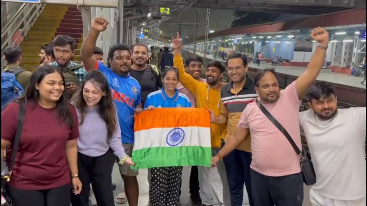 The Western Railway said that Western and Central Railway will run 5 additional Special Trains between Mumbai and Ahmedabad with a view to clear the extra rush of cricket fans attending ICC Men’s Cricket World Cup 2023 Final Match between India vs Australia at Ahmedabad on Sunday, 19th November, 2023.