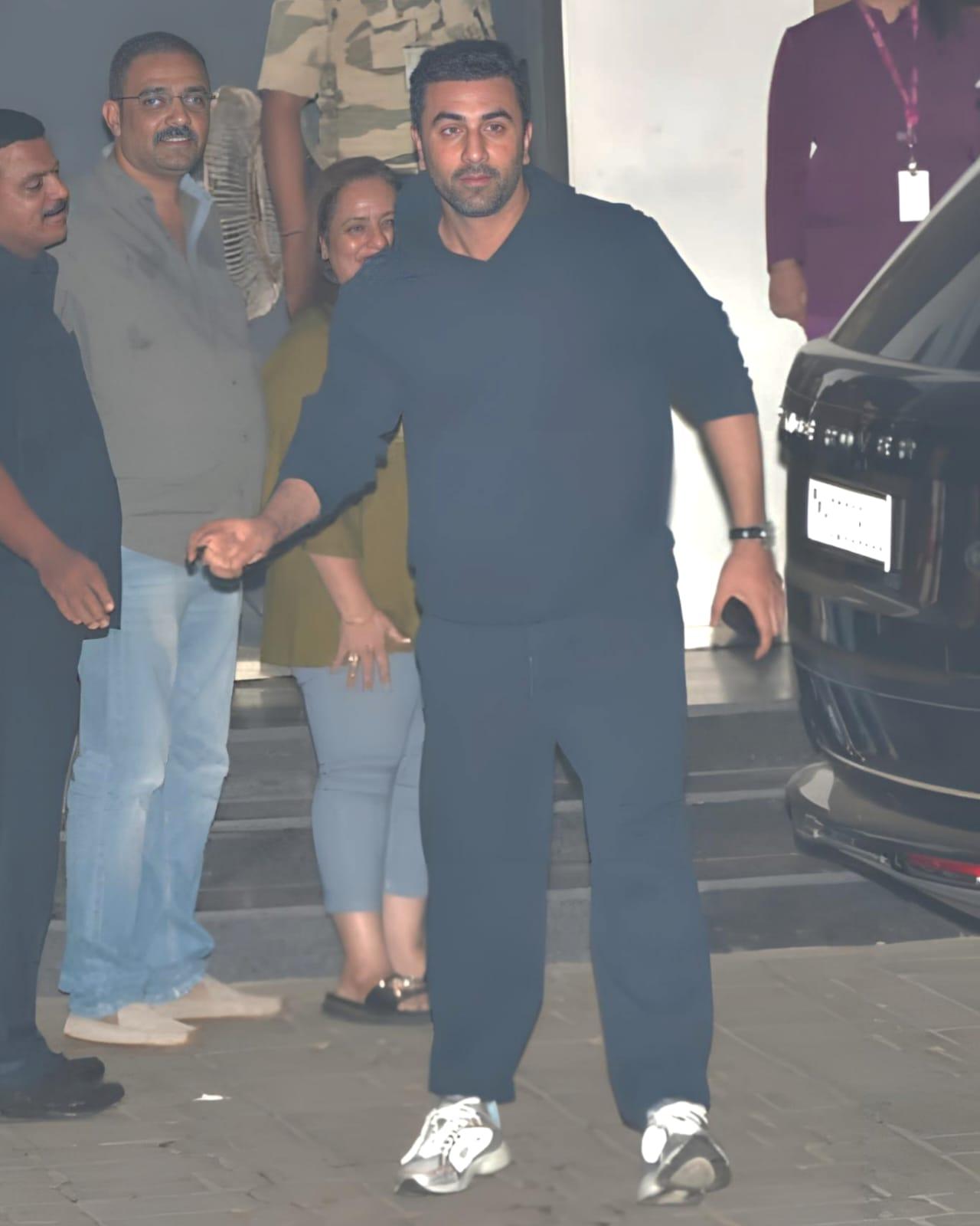 Ranbir Kapoor was snapped as he returned with his wife Alia Bhatt, from Delhi