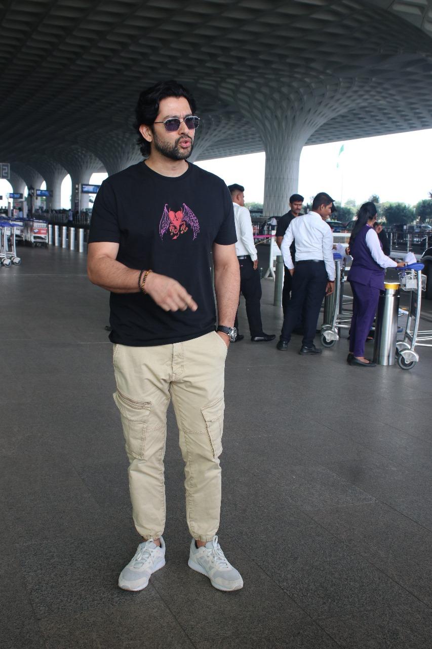 Aftab Shivdasani was snapped at the airport