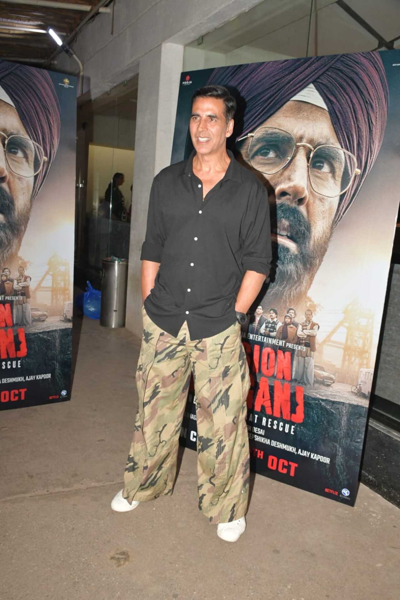 Akshay Kumar, who plays the role of Jaswant Singh Gill in Mission Raniganj, attended the screening at a private theatre in Mumbai