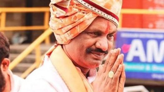 Expressway accident 'manmade', claims Maha Oppn leader Danve; CM calls for probe