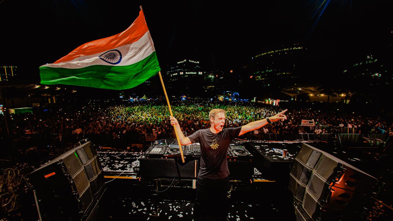 After Mumbai, he will travelling to Kolkata on October 7 and will finally culminate in New Delhi on October 8. While he has reducing his touring a little, he says he would never be able to completely stop because playing and being able to connect with amazing crowds around the world is addictive. After Mumbai, he will travelling to Kolkata on October 7 and will finally culminate in New Delhi on October 8. While he has reducing his touring a little, he says he would never be able to completely stop because playing and being able to connect with amazing crowds around the world is addictive.