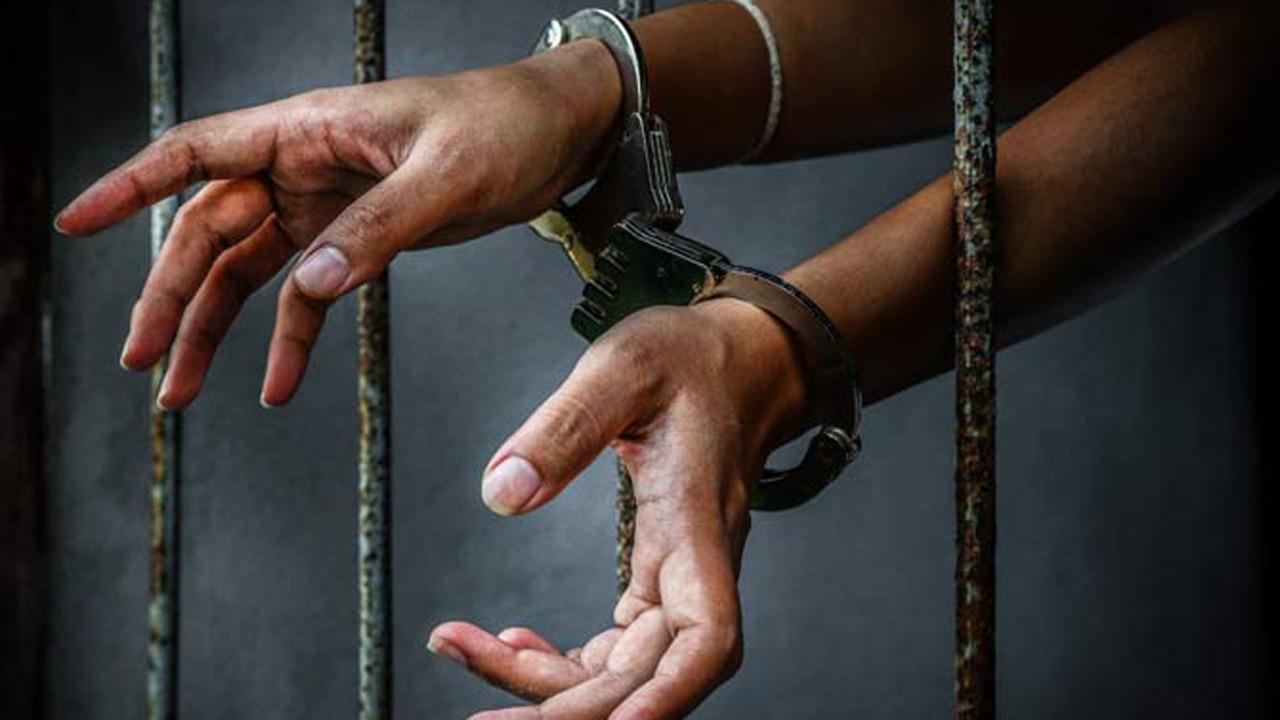 GRP busts chain-snatching gangs, two arrested