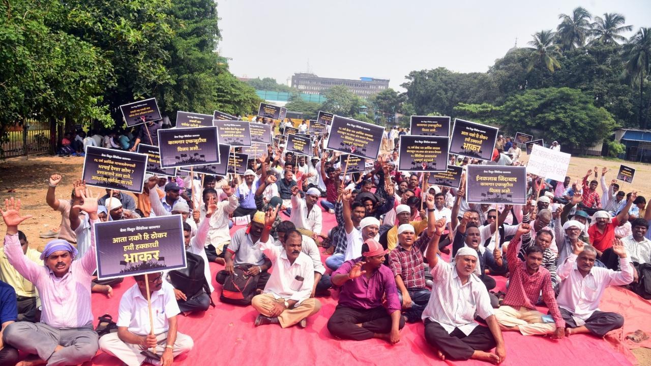 IN PHOTOS: Contract employees of BEST electric department protest in Mumbai