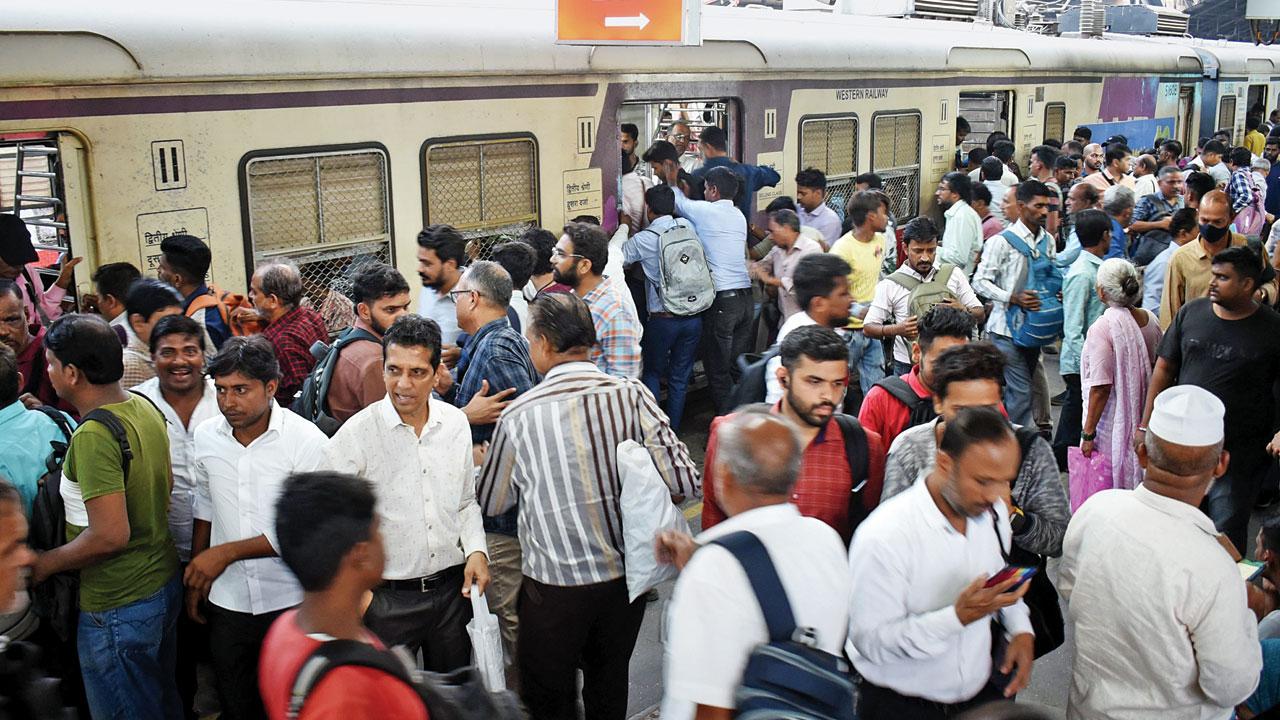 Commuters at Dadar said there was double the usual crowd per train. Pic/Sameer Markande