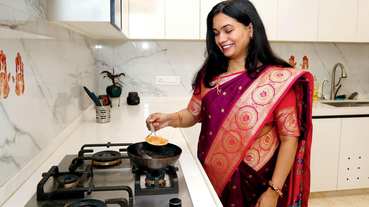 Kadakani to shakarkandi tikki: Special dishes Indians prepare during Durga puja 