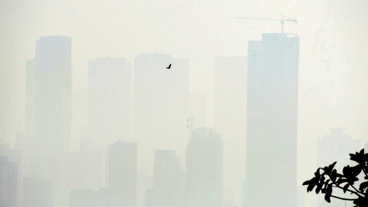 Poor air quality in Mumbai: Crackdown on construction sites begins